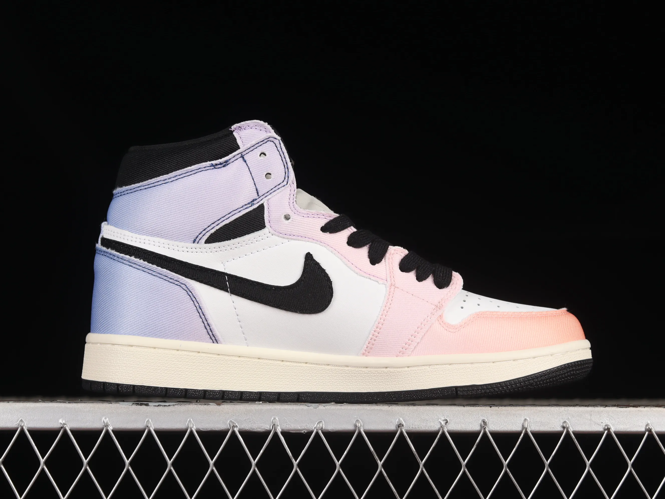 All categories Air Jordan Jordan series basketball shoes Air Jordan 1 High cost-effective version Air Jordan 1 High OG "Skyline" AJ1 Jordan 1 denim high-top basketball shoes DX0054-805